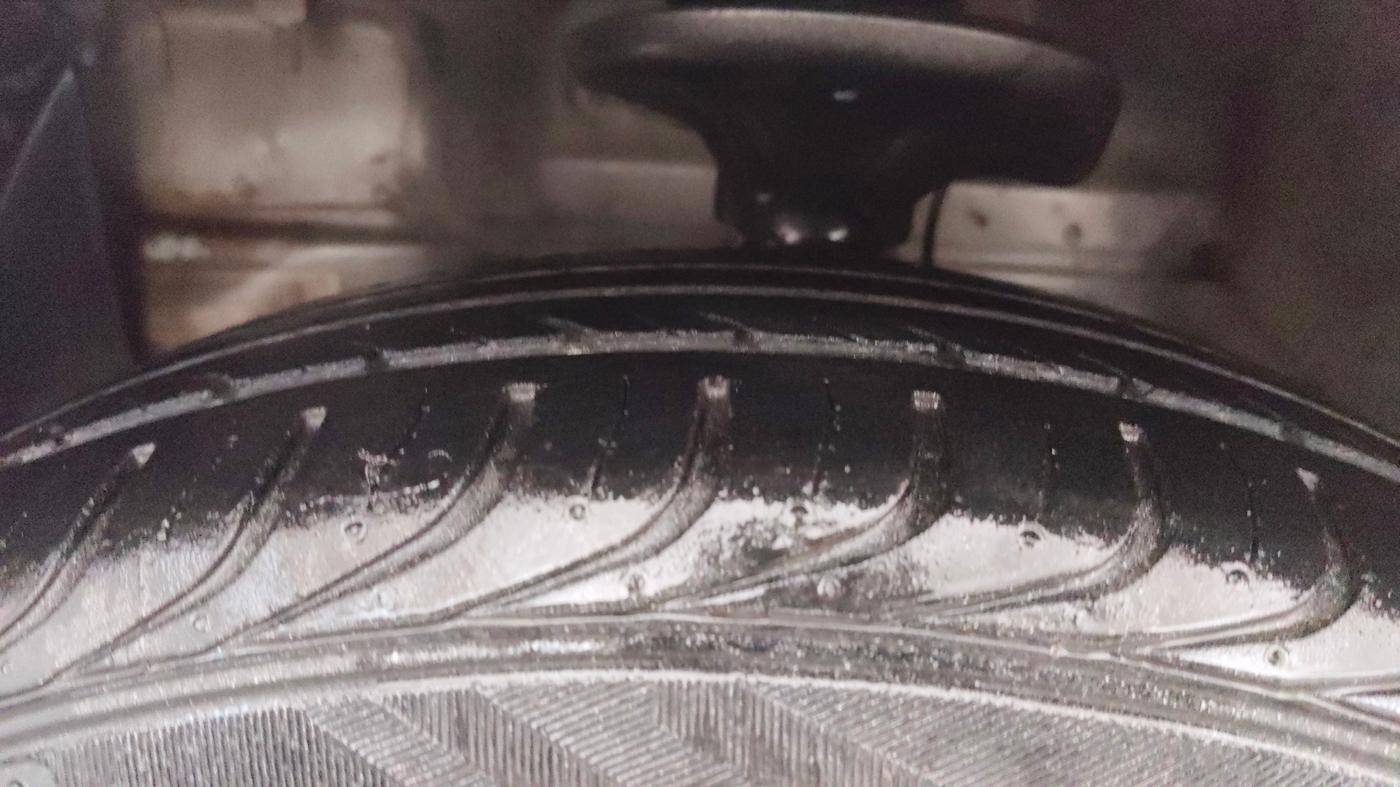 2016 Chevrolet Sail 1.2 LS, Petrol, Manual, 81,054 km, Left Front Tyre Tread