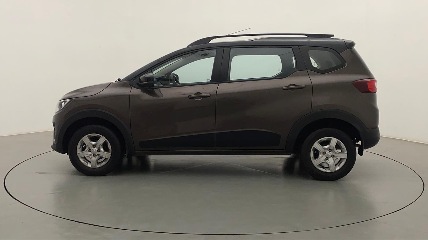 2022 Renault TRIBER RXT AMT, Petrol, Automatic, 4,506 km, Left Side