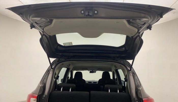 2022 Renault TRIBER RXT AMT, Petrol, Automatic, 4,506 km, Boot Door Open