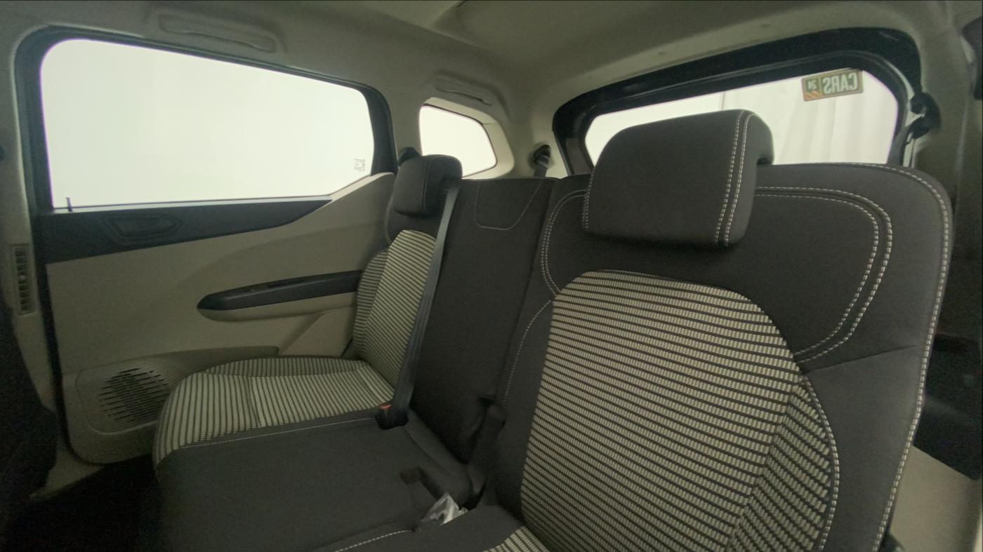 2022 Renault TRIBER RXT AMT, Petrol, Automatic, 4,506 km, Right Side Rear Door Cabin