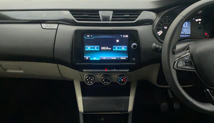 2022 Renault TRIBER RXT AMT, Petrol, Automatic, 4,506 km, Air Conditioner