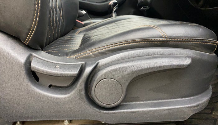 2015 Hyundai i20 Active 1.4 SX, Diesel, Manual, 79,717 km, Driver Side Adjustment Panel