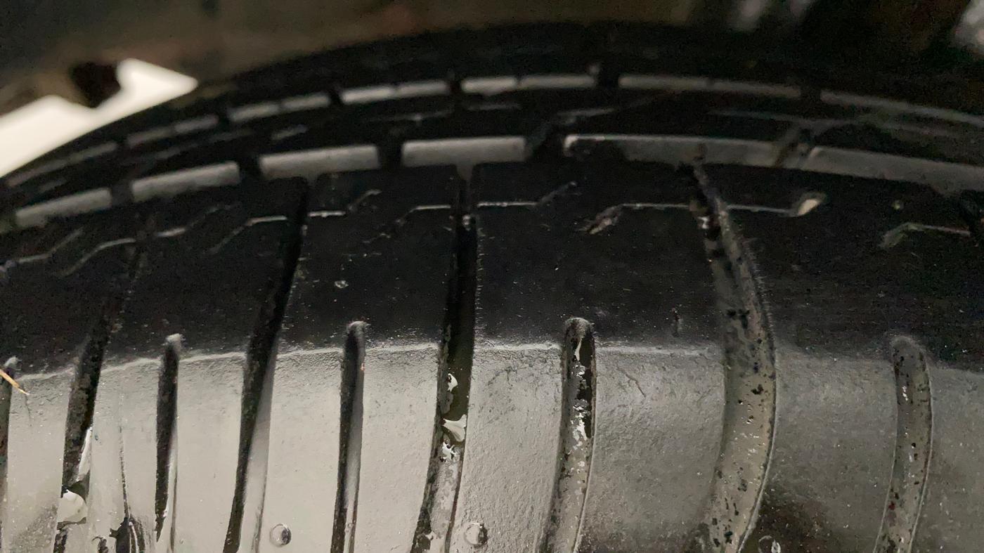 2017 Hyundai Creta E PLUS 1.6 PETROL, Petrol, Manual, 91,272 km, Right Rear Tyre Tread