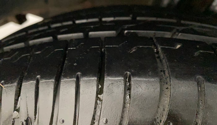 2017 Hyundai Creta E PLUS 1.6 PETROL, Petrol, Manual, 91,272 km, Right Rear Tyre Tread