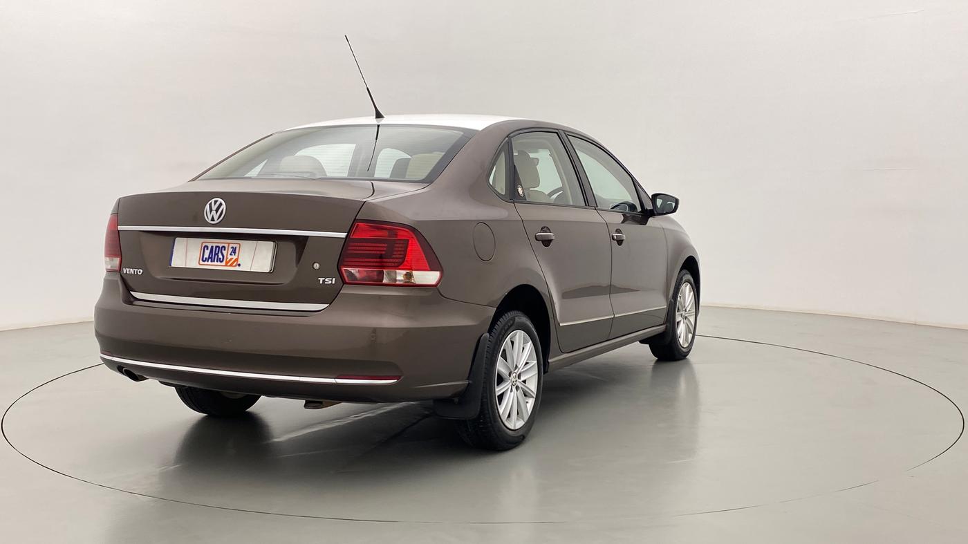 2016 Volkswagen Vento HIGHLINE 1.2 TSI AT, Petrol, Automatic, 64,173 km, Right Back Diagonal