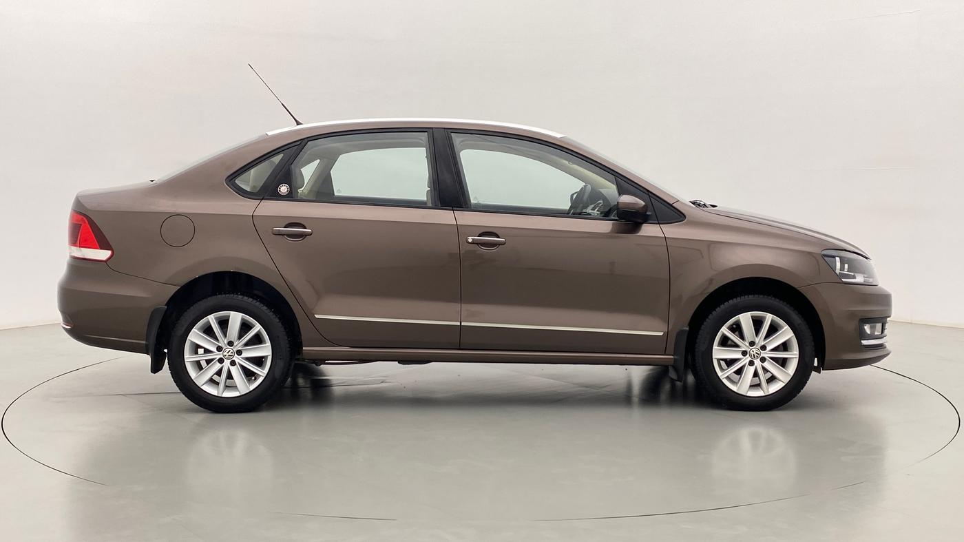 2016 Volkswagen Vento HIGHLINE 1.2 TSI AT, Petrol, Automatic, 64,173 km, Right Side View