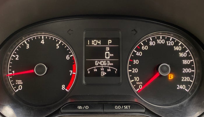 2016 Volkswagen Vento HIGHLINE 1.2 TSI AT, Petrol, Automatic, 64,173 km, Odometer Image