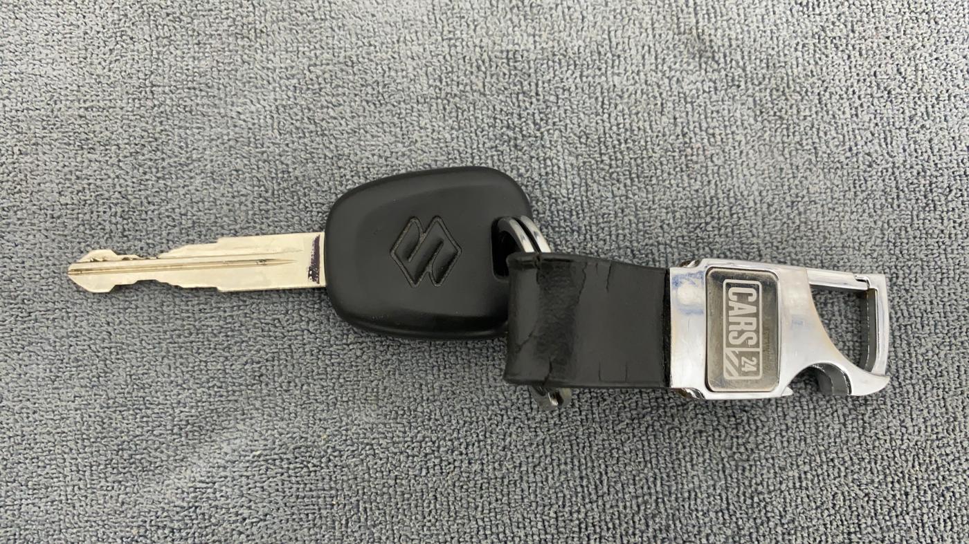 2018 Maruti Celerio VXI CNG, CNG, Manual, 49,841 km, Key Close Up