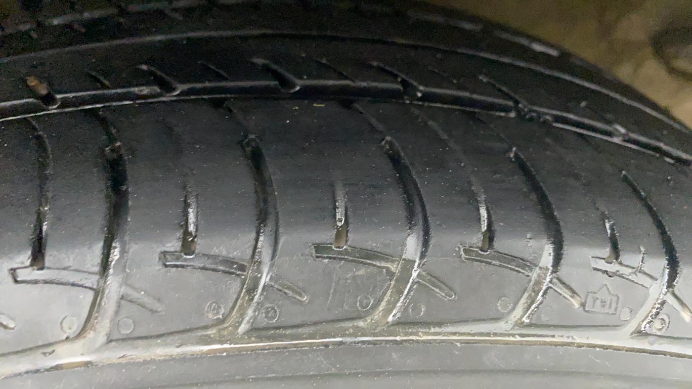 2018 Maruti Celerio VXI CNG, CNG, Manual, 49,841 km, Right Front Tyre Tread