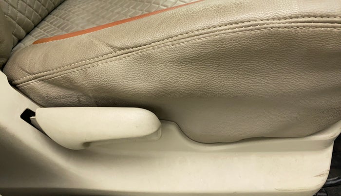 2018 Maruti Celerio VXI CNG, CNG, Manual, 49,841 km, Driver Side Adjustment Panel