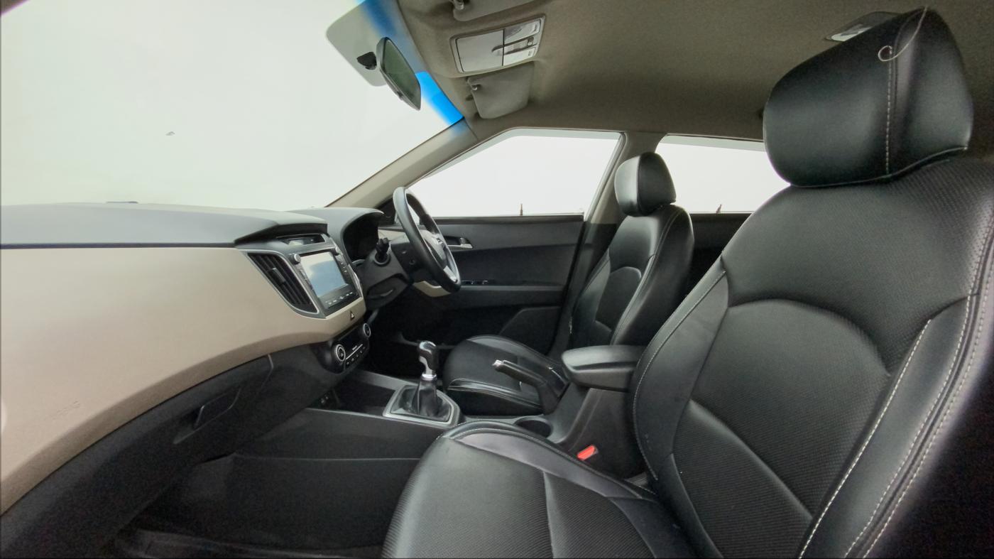 2016 Hyundai Creta SX PLUS 1.6 PETROL, Petrol, Manual, 91,641 km, Right Side Front Door Cabin