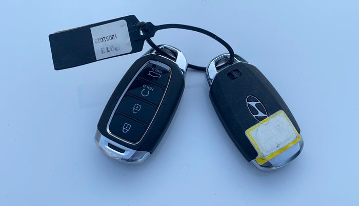 2023 Hyundai Verna SX 1.5 VTVT, Petrol, Manual, 57,202 km, Key Close Up