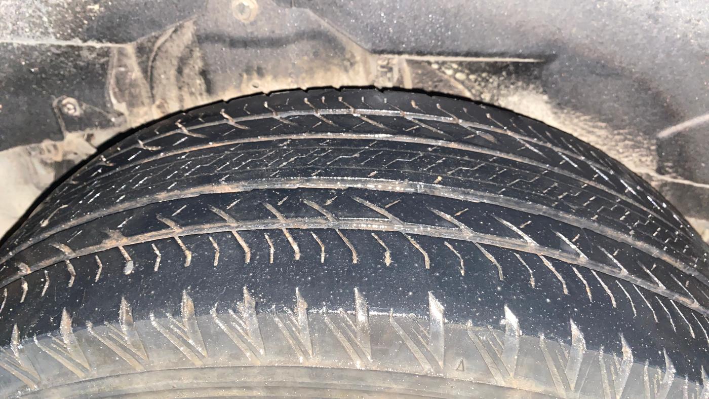 2019 Mahindra XUV500 W11, Diesel, Manual, 35,341 km, Right Rear Tyre Tread