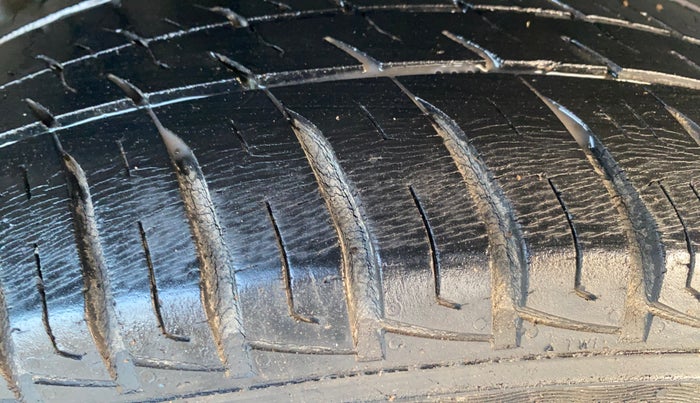 2022 Maruti Vitara Brezza LXI, Petrol, Manual, 56,114 km, Right Rear Tyre Tread