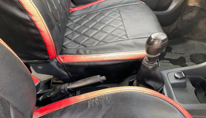 2016 Renault Kwid RXT 1.0, Petrol, Manual, 51,246 km, Gear Lever