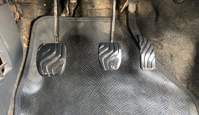 2016 Renault Kwid RXT 1.0, Petrol, Manual, 51,246 km, Pedals