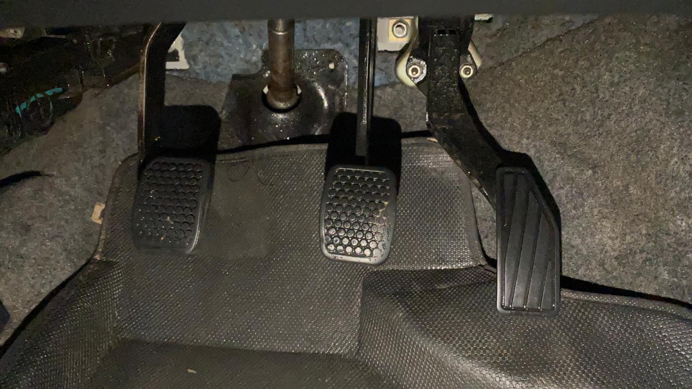 2019 Maruti Alto 800 VXI, Petrol, Manual, 64,194 km, Pedals