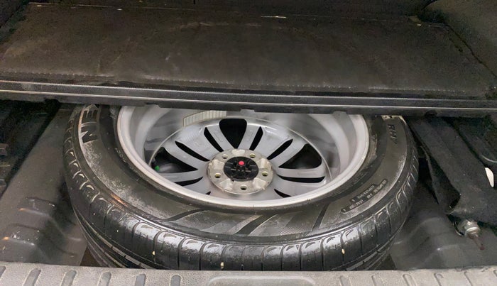 2017 Hyundai Tucson GLS 2WD AT DIESEL, Diesel, Automatic, 1,32,365 km, Spare Tyre