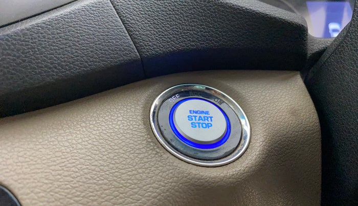 2017 Hyundai Tucson GLS 2WD AT DIESEL, Diesel, Automatic, 1,32,365 km, Keyless Start/ Stop Button