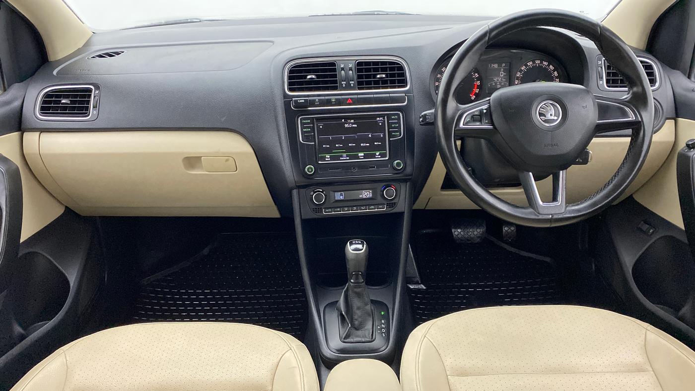 2016 Skoda Rapid 1.5 TDI AT STYLE PLUS, Diesel, Automatic, 55,239 km, Dashboard