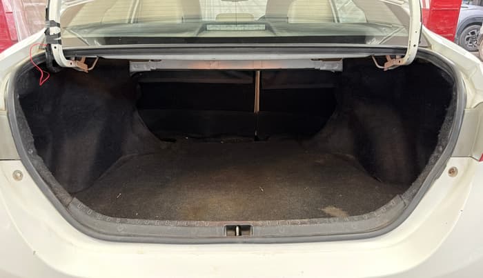 2016 Toyota Corolla Altis VL CVT PETROL, Petrol, Automatic, 86,275 km, Boot Inside