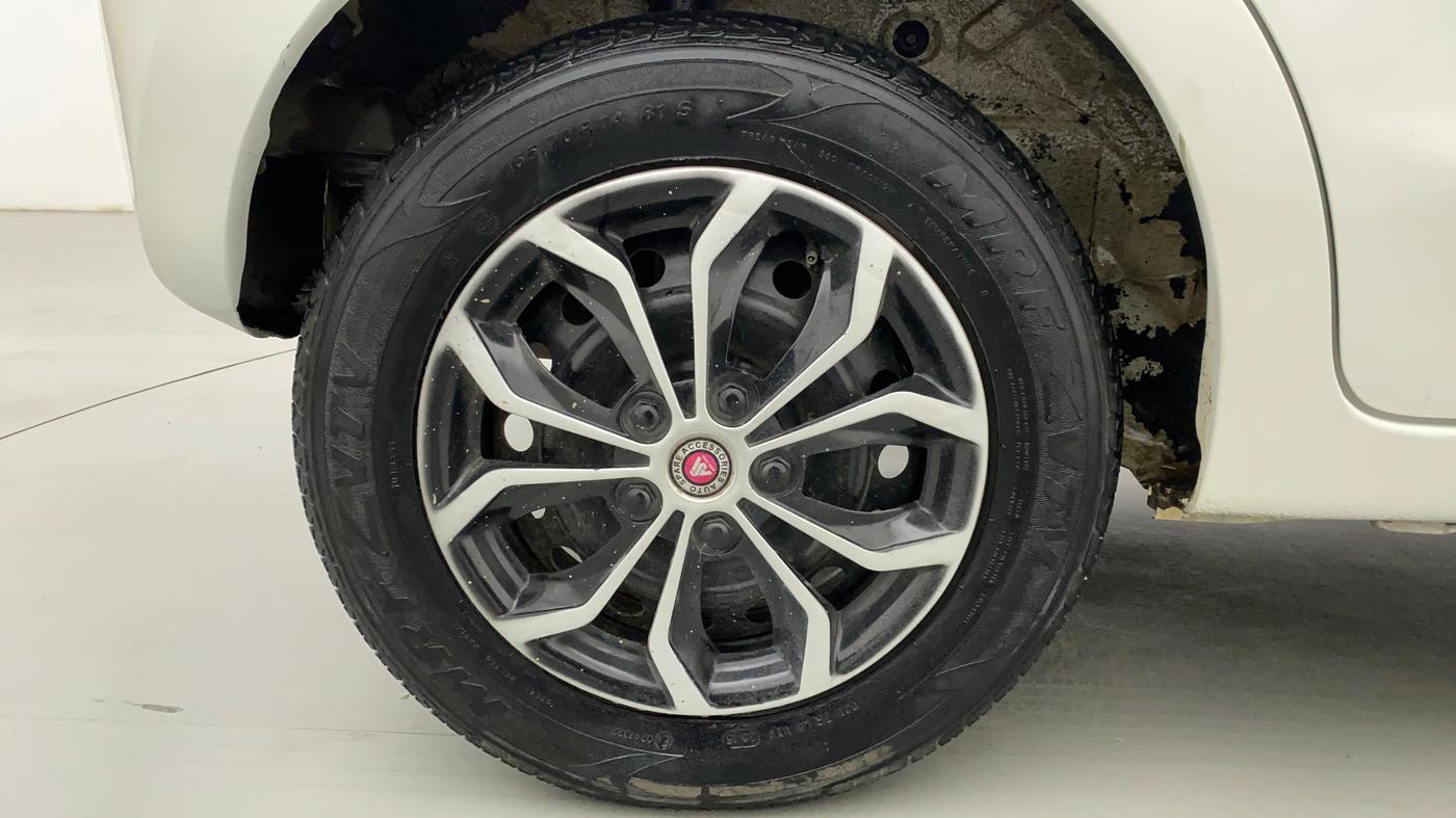 2015 Maruti Celerio VXI AMT, Petrol, Automatic, 38,985 km, Right Rear Wheel