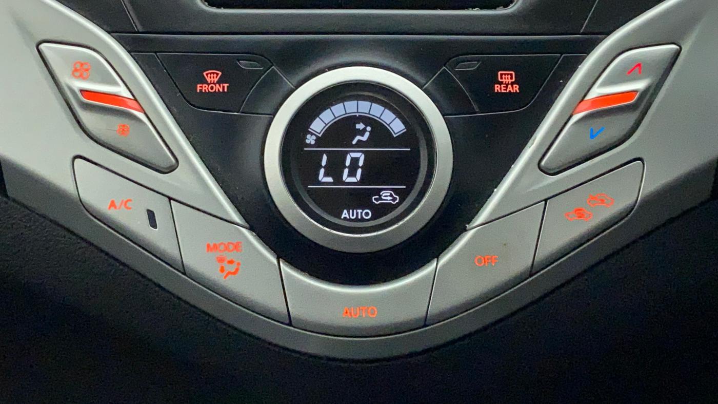 2017 Maruti Baleno DELTA PETROL 1.2, Petrol, Manual, 32,818 km, Automatic Climate Control