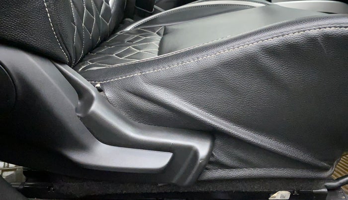 2017 Maruti Baleno DELTA PETROL 1.2, Petrol, Manual, 32,818 km, Driver Side Adjustment Panel