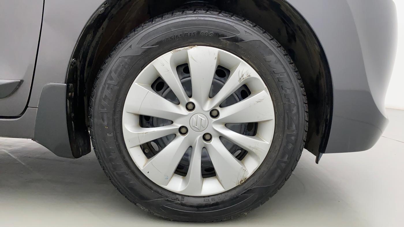 2017 Maruti Baleno DELTA PETROL 1.2, Petrol, Manual, 32,818 km, Right Front Wheel