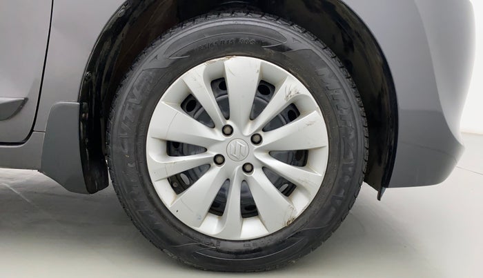 2017 Maruti Baleno DELTA PETROL 1.2, Petrol, Manual, 32,818 km, Right Front Wheel