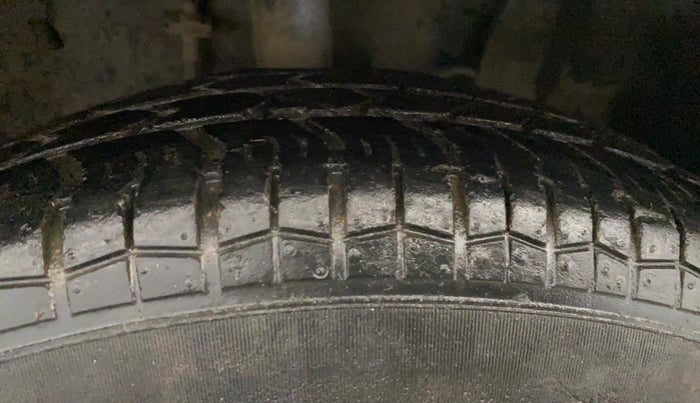 2019 Datsun Go T, Petrol, Manual, 70,149 km, Right Front Tyre Tread