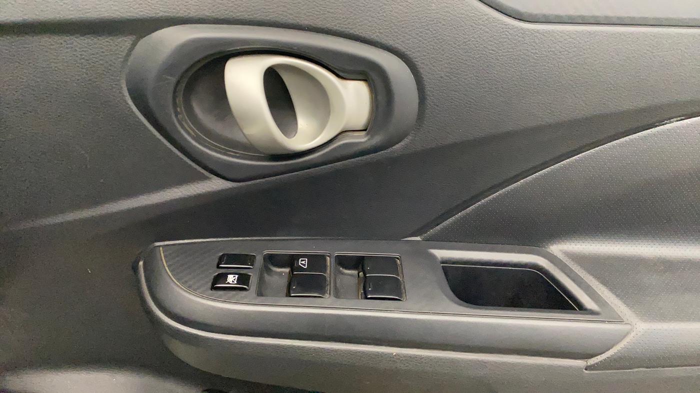 2019 Datsun Go T, Petrol, Manual, 70,185 km, Driver Side Door Panels Control