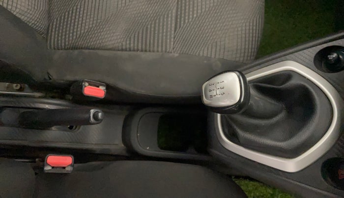 2019 Datsun Go T, Petrol, Manual, 70,149 km, Gear Lever