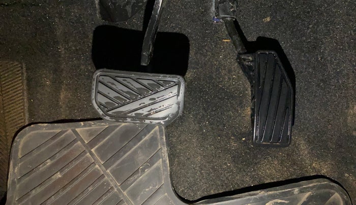 2018 Maruti Baleno ZETA CVT PETROL 1.2, CNG, Automatic, 67,798 km, Pedals