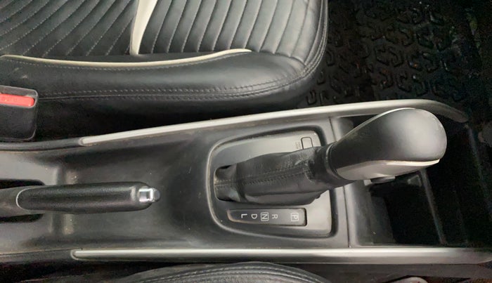 2018 Maruti Baleno ZETA CVT PETROL 1.2, CNG, Automatic, 67,798 km, Gear Lever