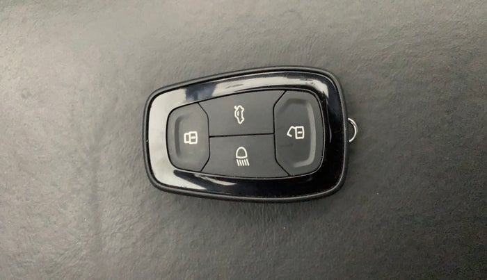 2023 Tata TIAGO NRG XZ MT, Petrol, Manual, 15,184 km, Key Close Up