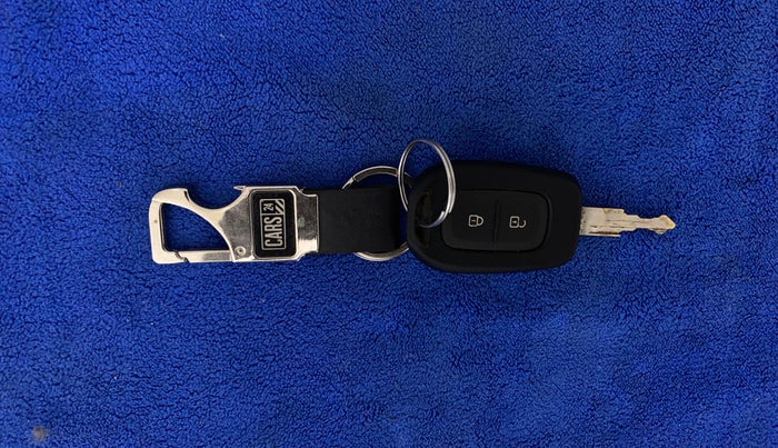 2019 Renault Kwid RXT 1.0 AMT (O), Petrol, Automatic, 23,201 km, Key Close Up