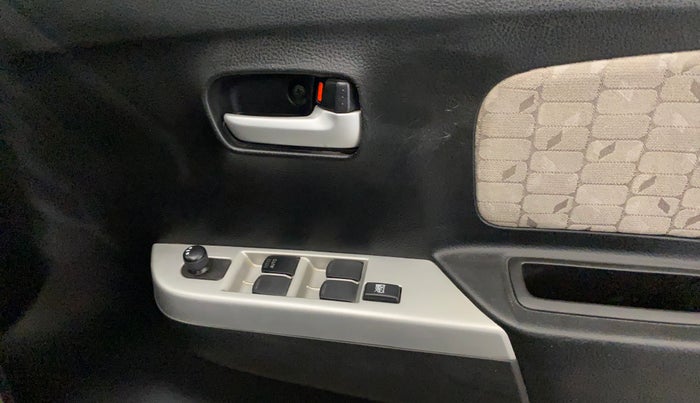 2014 Maruti Wagon R 1.0 VXI, Petrol, Manual, 19,205 km, Driver Side Door Panels Control