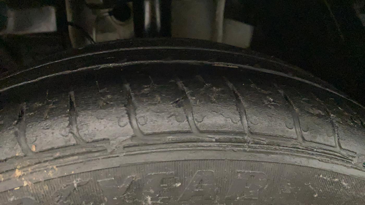 2023 Tata TIGOR XZ PLUS LEATHERETTE, Petrol, Manual, 28,096 km, Left Front Tyre Tread