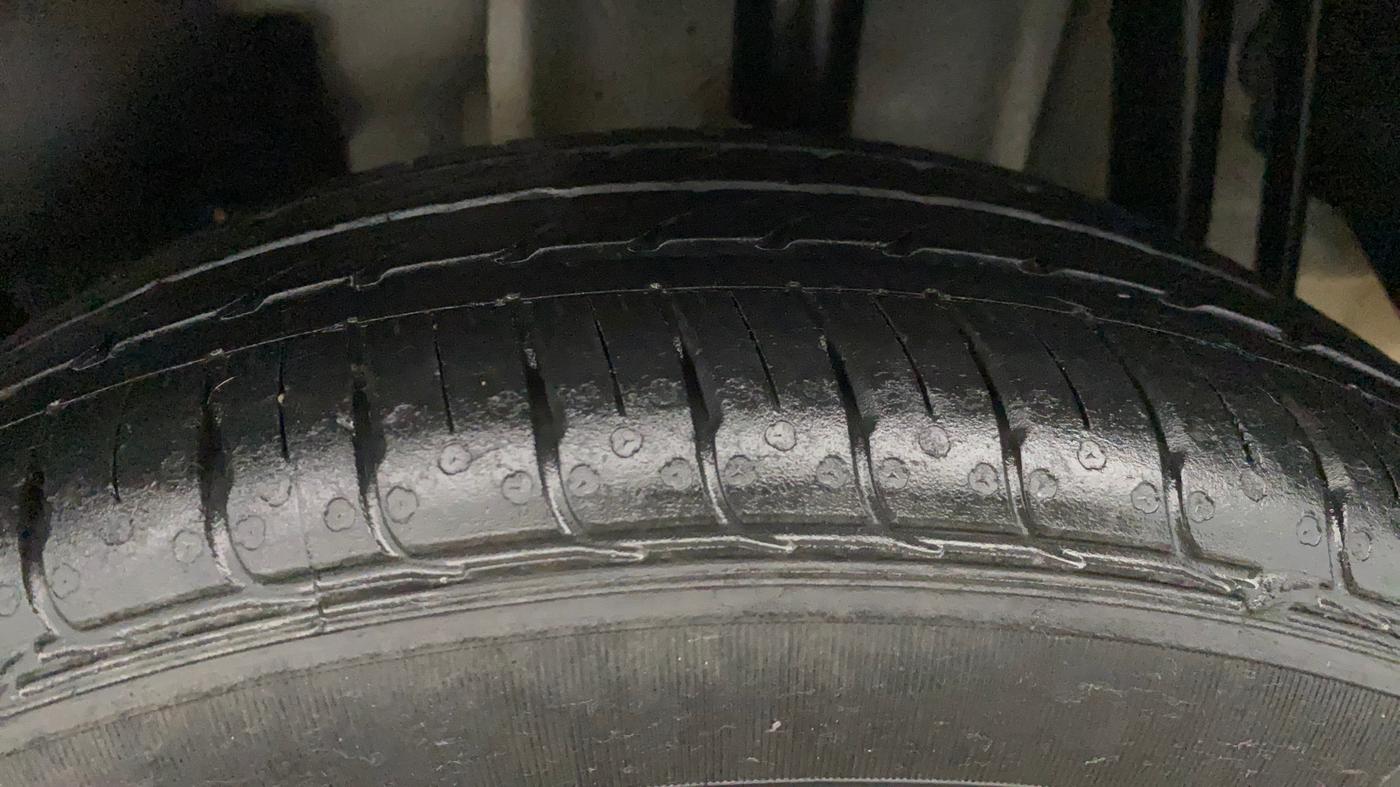 2023 Tata TIGOR XZ PLUS LEATHERETTE, Petrol, Manual, 28,096 km, Left Rear Tyre Tread