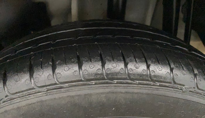 2023 Tata TIGOR XZ PLUS LEATHERETTE, Petrol, Manual, 28,096 km, Left Rear Tyre Tread