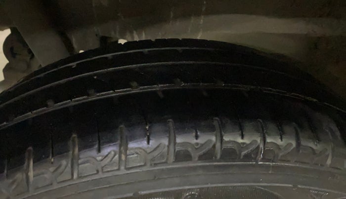 2015 Maruti Wagon R 1.0 VXI, Petrol, Manual, 72,884 km, Right Rear Tyre Tread