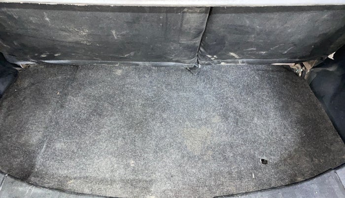 2015 Maruti Wagon R 1.0 VXI, Petrol, Manual, 72,884 km, Boot Inside