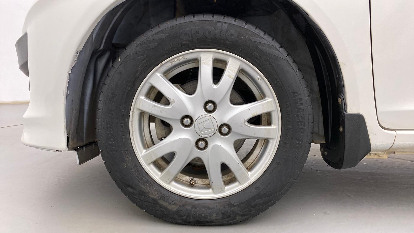 2014 Honda Brio VX AT, Petrol, Automatic, 46,029 km, Left Front Wheel