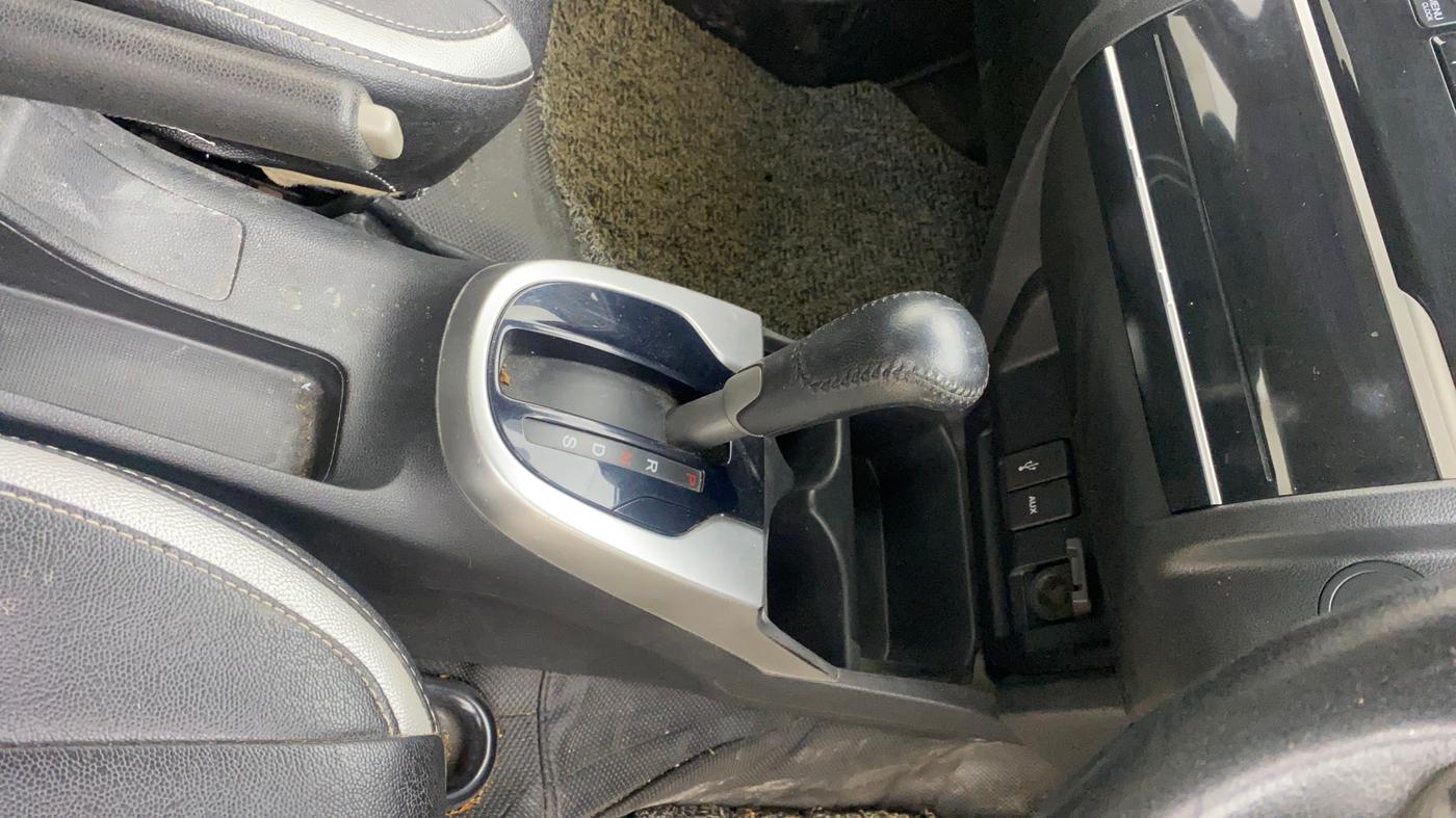 2018 Honda Jazz 1.2L I-VTEC V CVT, Petrol, Automatic, 38,661 km, Gear Lever