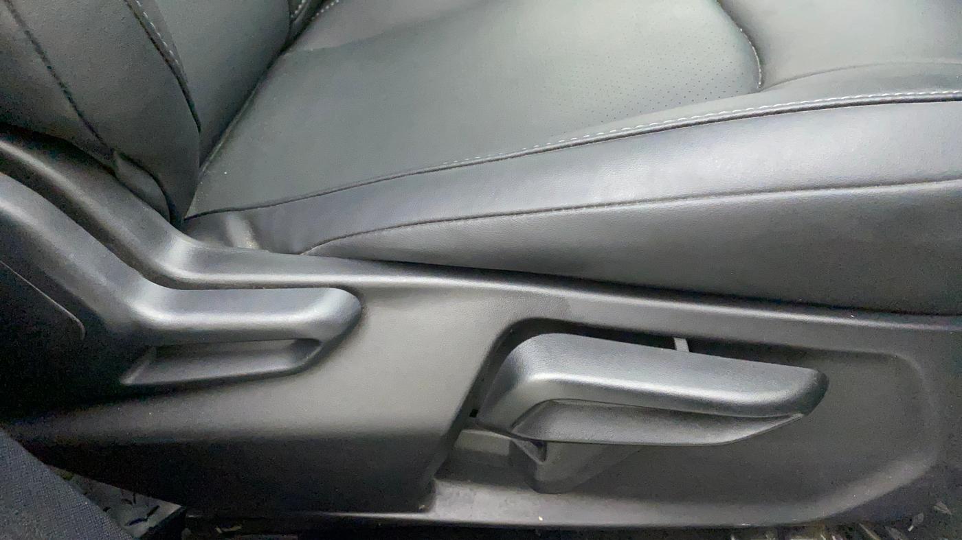 2022 Tata NEXON XZ PLUS (HS) PETROL DARK EDITION, Petrol, Manual, 7,184 km, Driver Side Adjustment Panel
