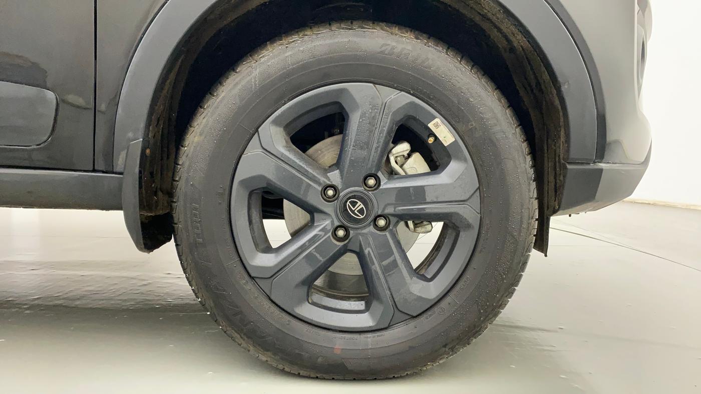 2022 Tata NEXON XZ PLUS (HS) PETROL DARK EDITION, Petrol, Manual, 7,184 km, Right Front Wheel