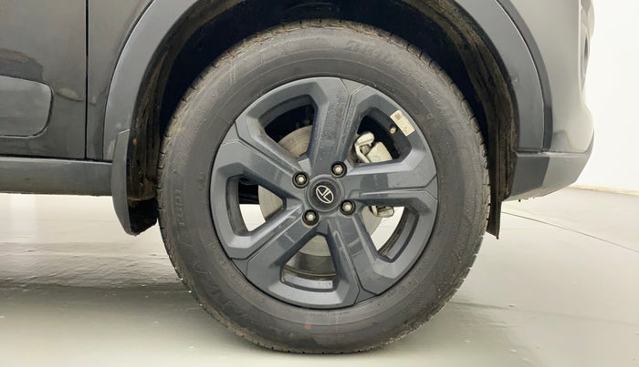 2022 Tata NEXON XZ PLUS (HS) PETROL DARK EDITION, Petrol, Manual, 7,184 km, Right Front Wheel