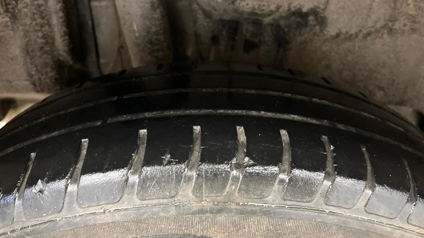 2020 Maruti Swift LXI, Petrol, Manual, 70,163 km, Right Rear Tyre Tread