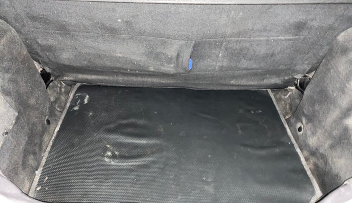 2016 Tata Tiago XT PETROL, Petrol, Manual, 99,935 km, Boot Inside